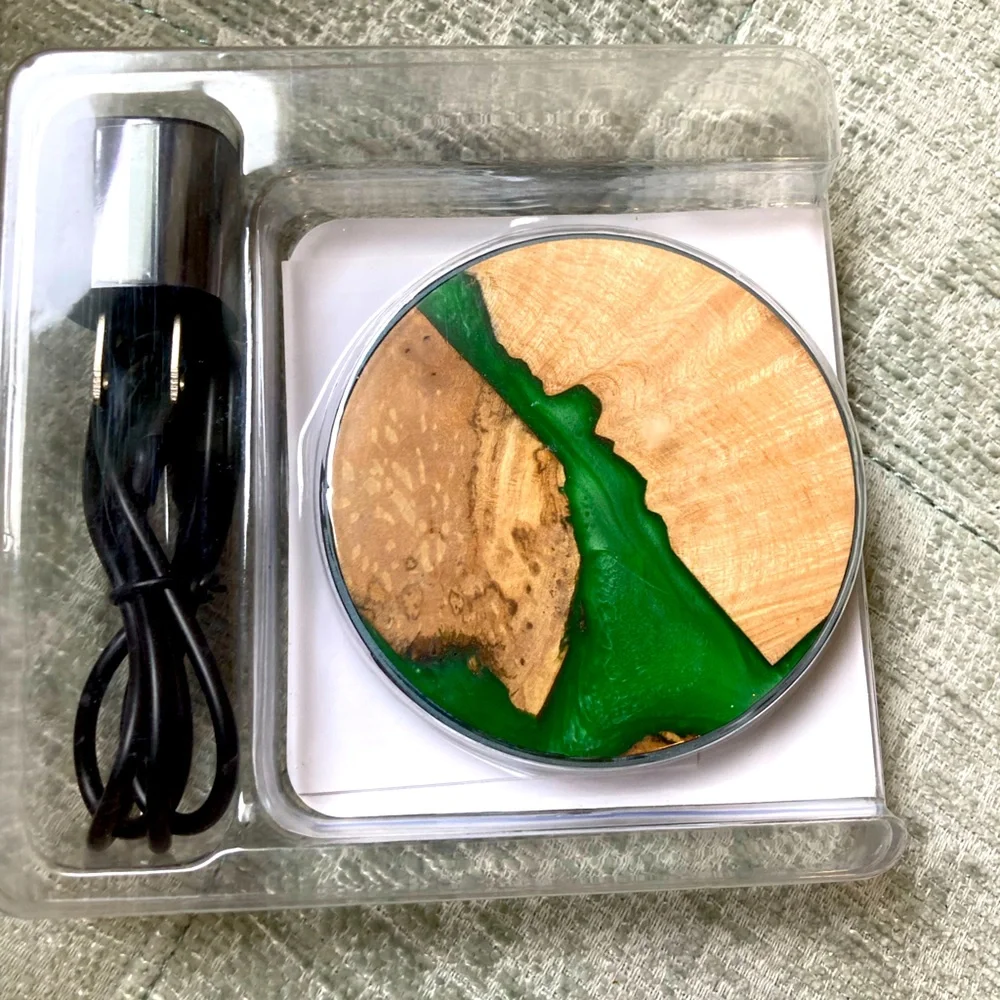NWT Green & Brown Wood Cordless Charger | Fast Wireless Charger